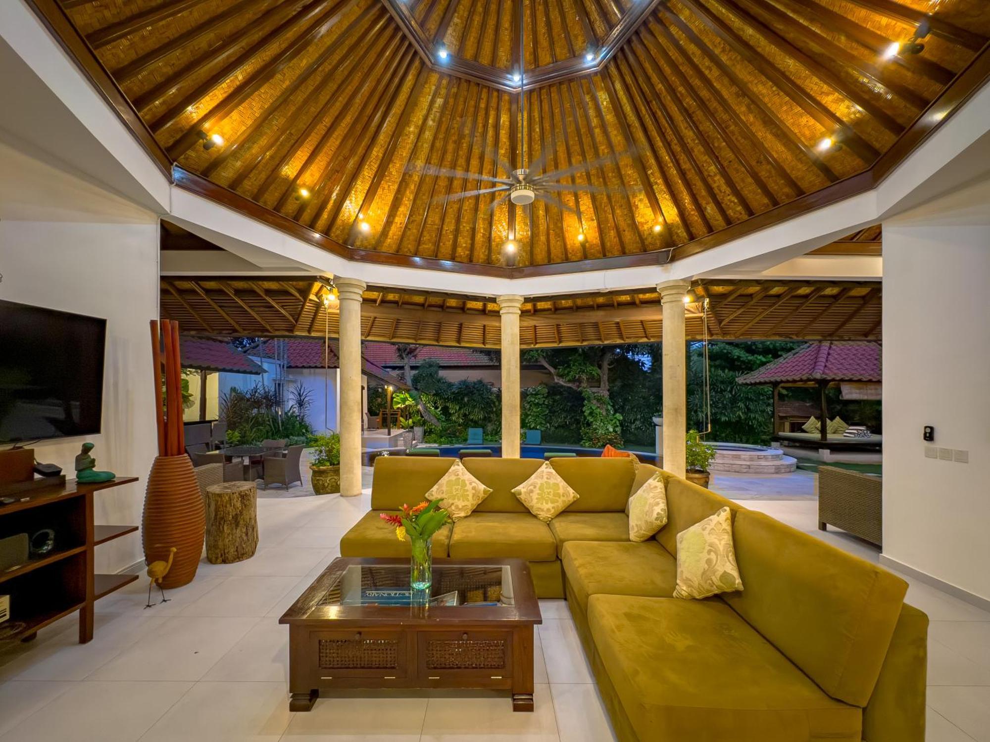 Villa Bugis Abimanyu Seminyak Chambre photo